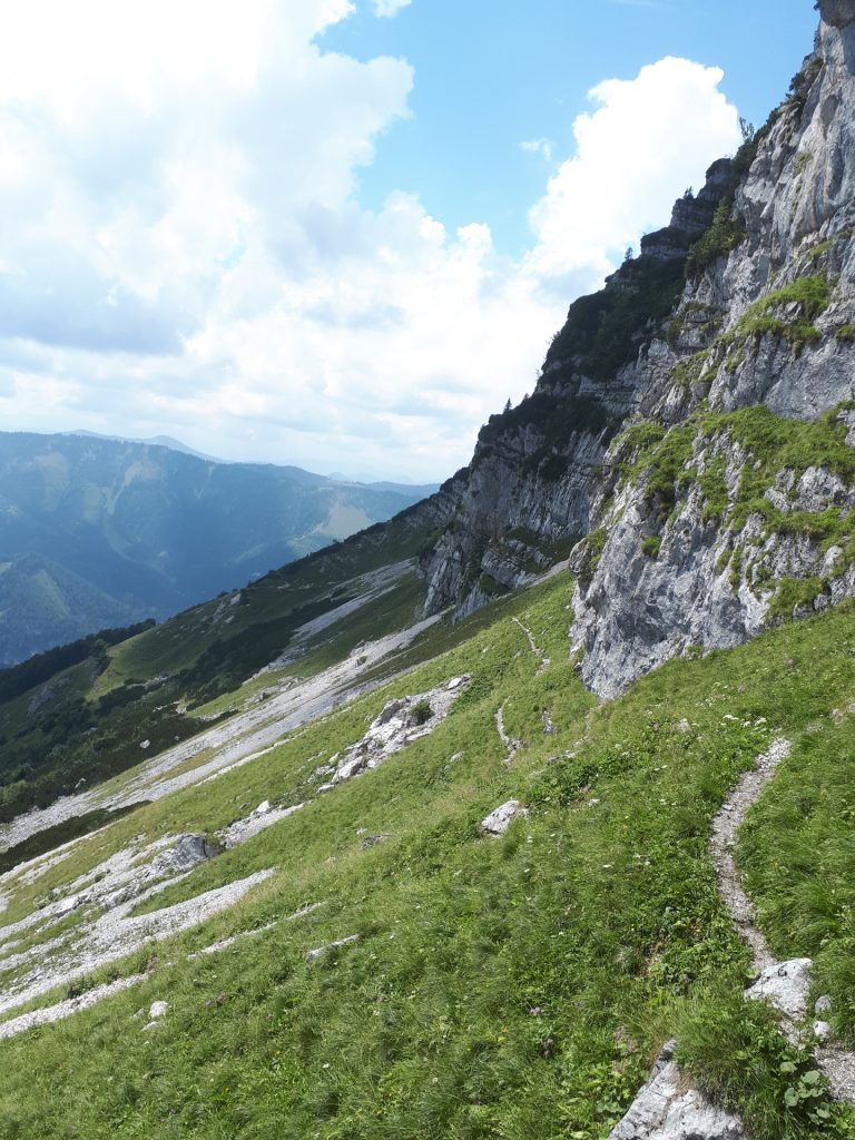 Following the trail towards Geldloch