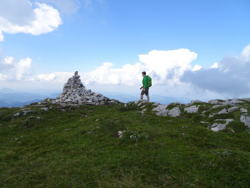 Oliver towards the summit