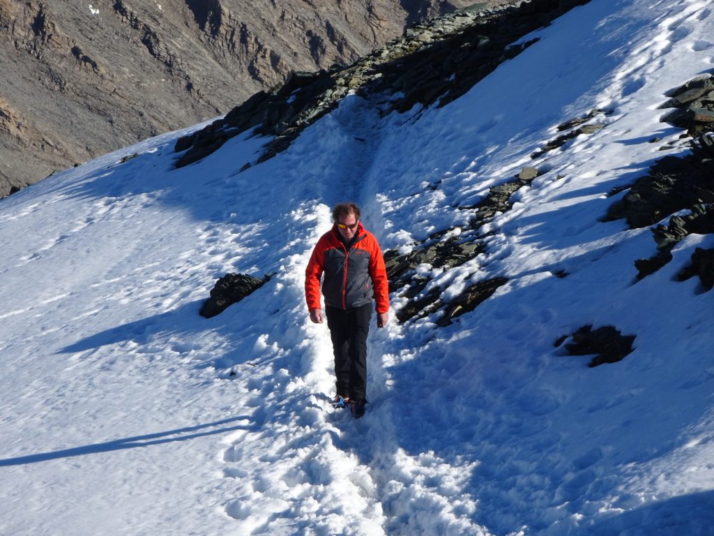 Hannes is testing crampons