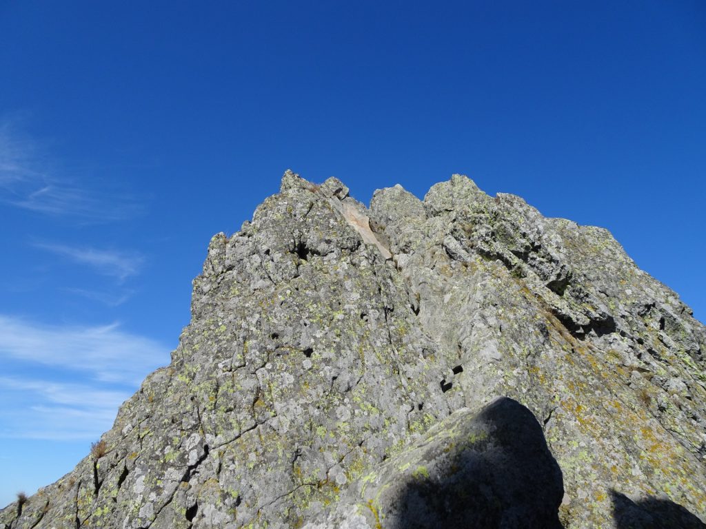 One of the peaks of Creasta Cocosului