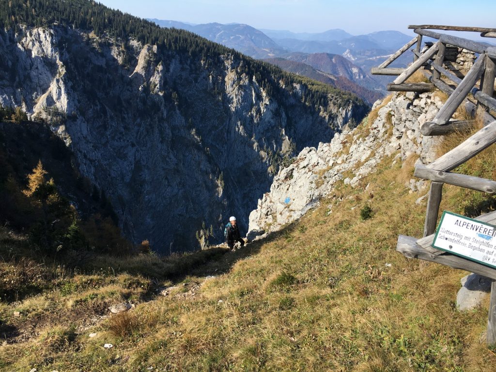 Reaching the Höllentalaussicht (end of the AV-Steig)