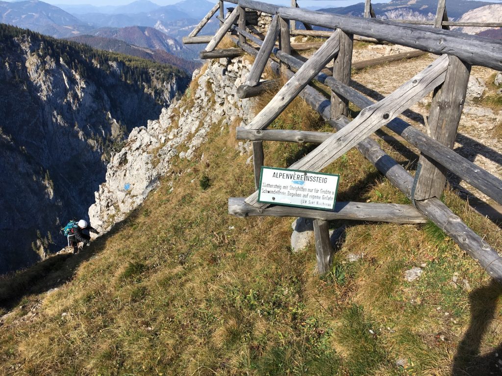 Reaching the Höllentalaussicht (end of the AV-Steig)