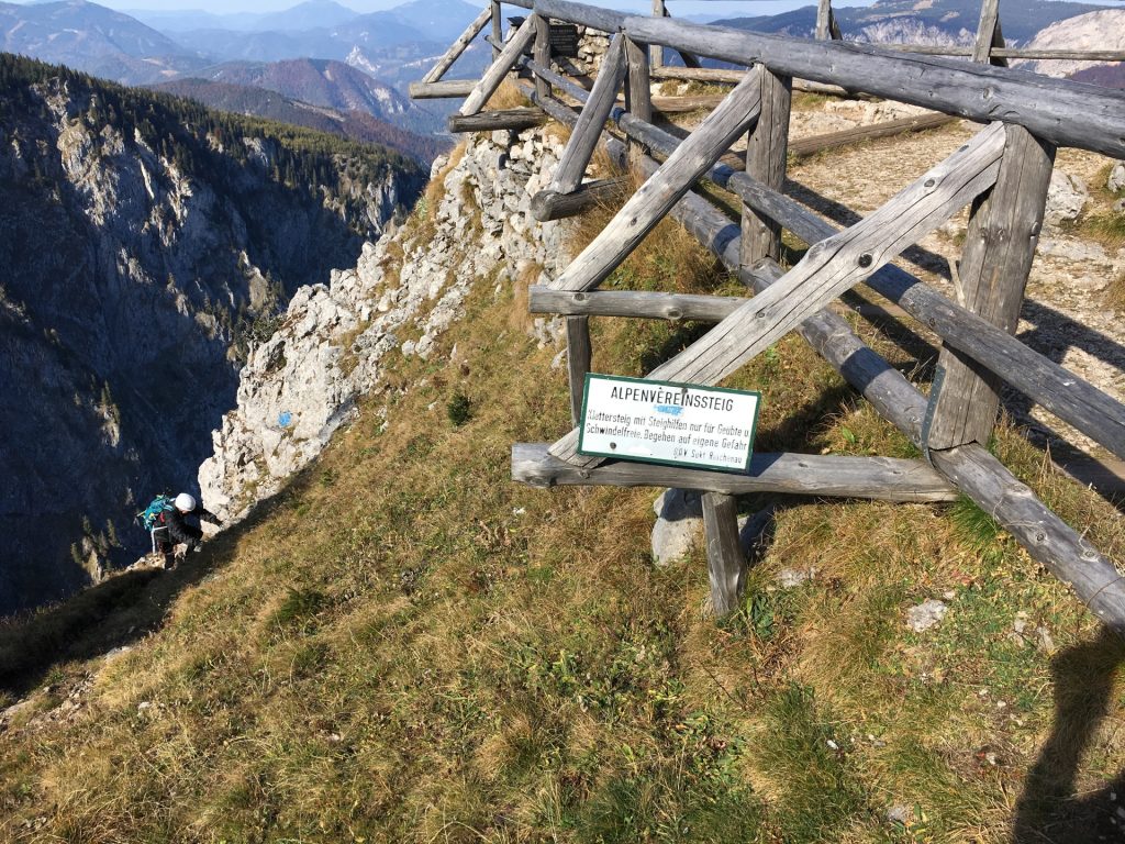 Reaching the Höllentalaussicht (end of the AV-Steig)