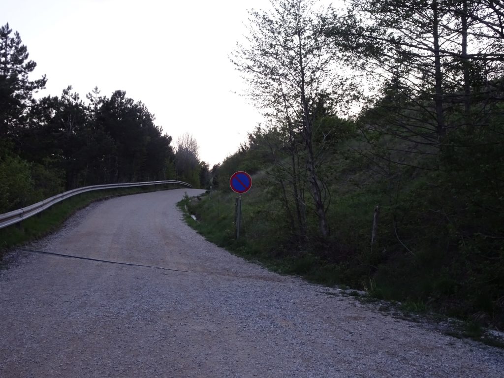 Gravel road towards trail