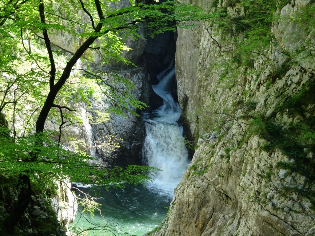 Reka river waterfall (Tour #2)