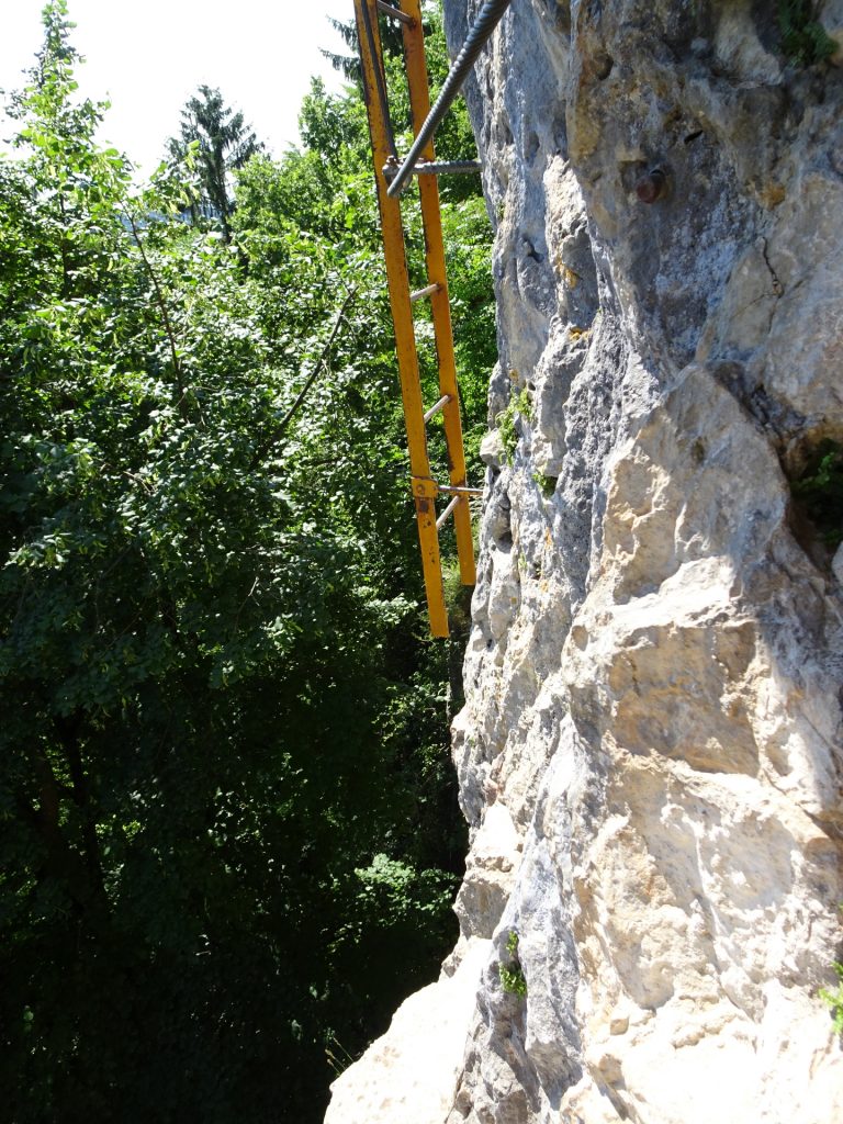 The crux of Währingersteig. A traverse to the ladder