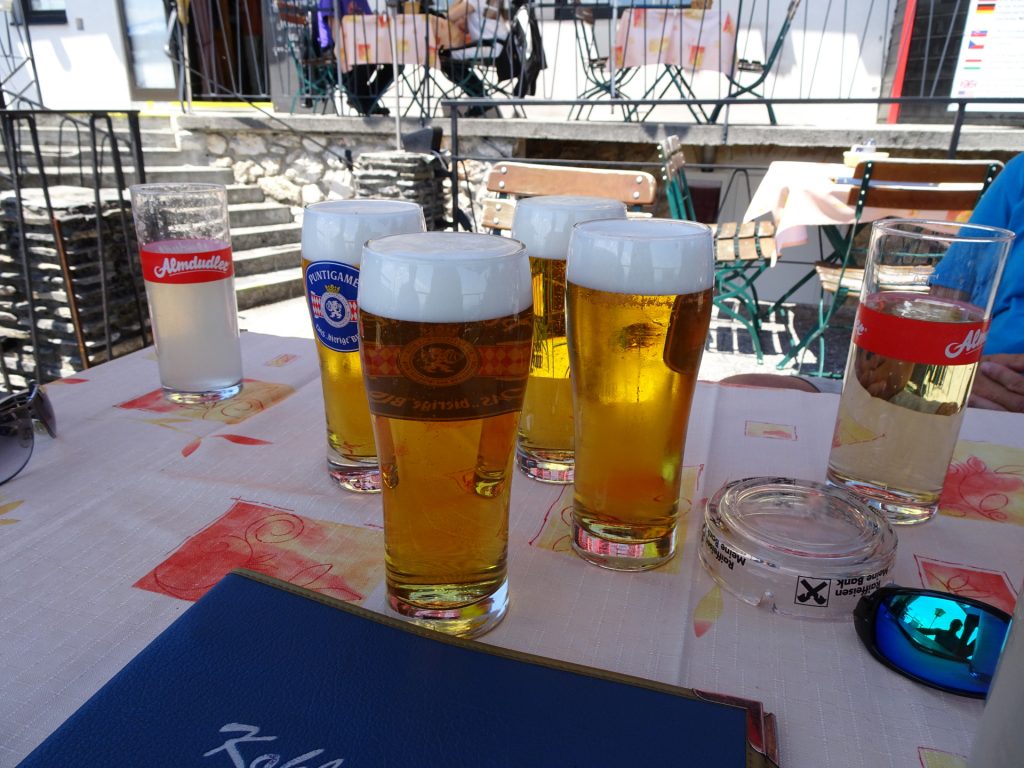 Well deserved lunch-break at Kohlröserlhaus