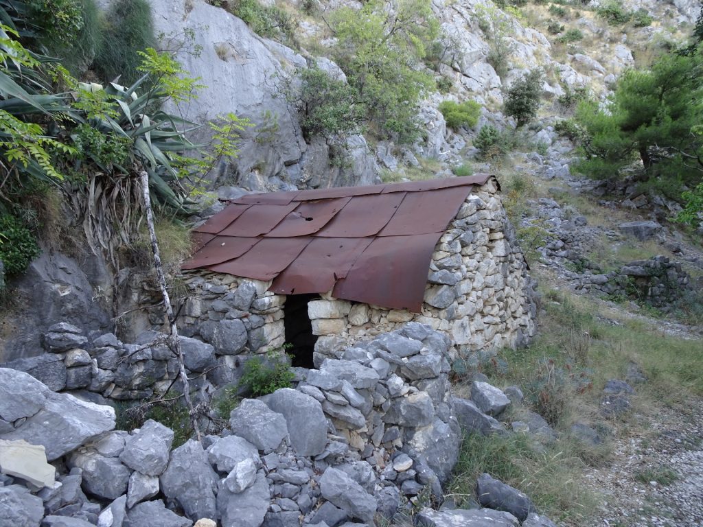 Old shelter next to the trail