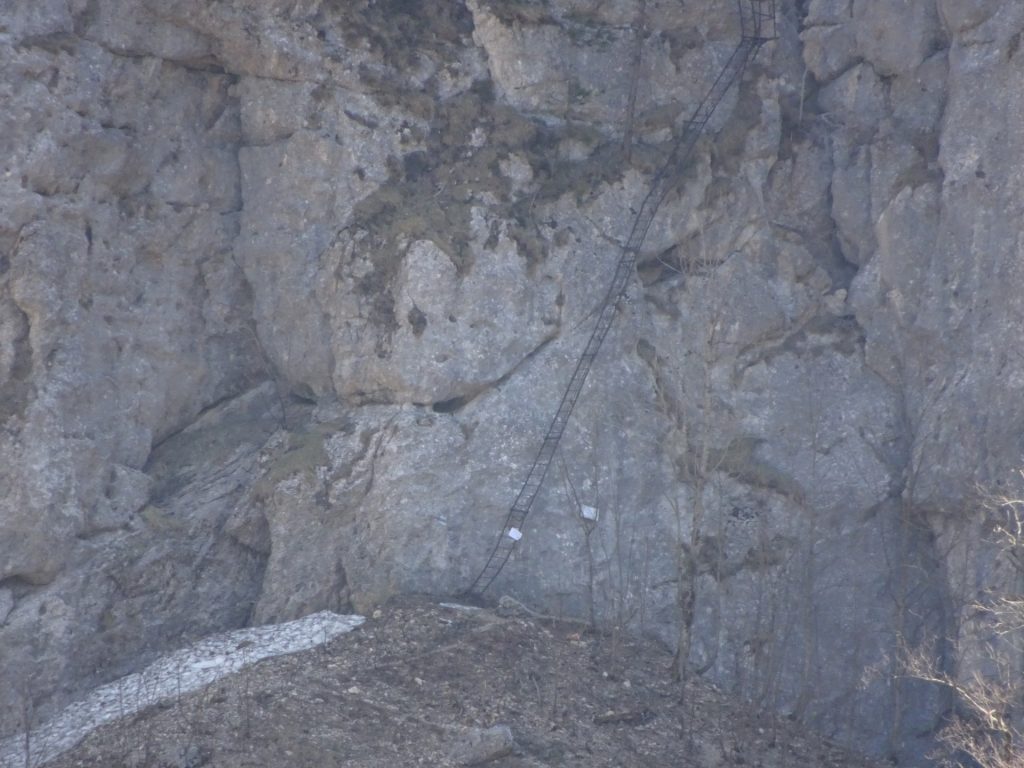 View from Hoyosteig towards entrance of Alpenvereinssteig (AV)