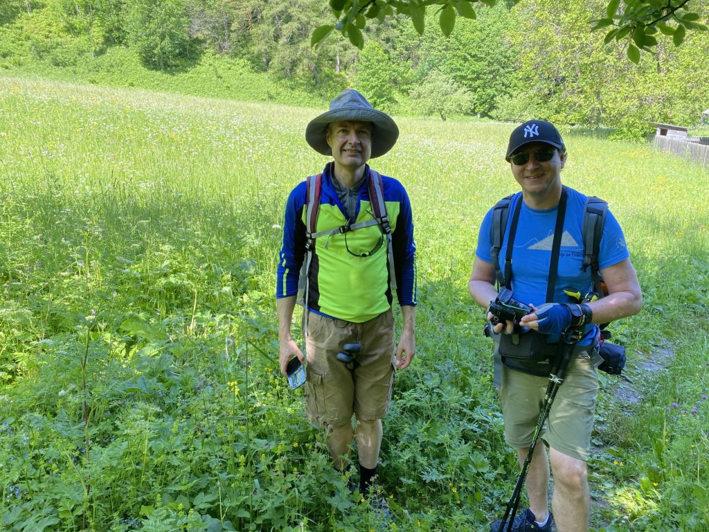 Herbert and Hannes on the small trail after the valley station of Habsburghaus