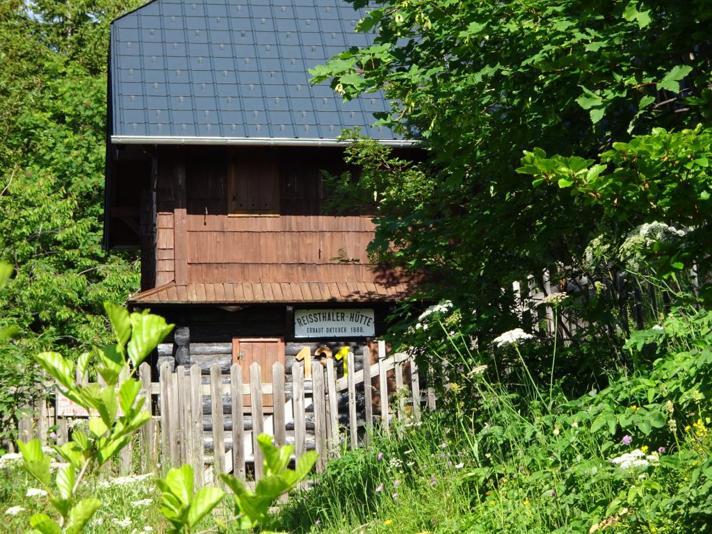 The un-serviced "Reißtalerhütte"