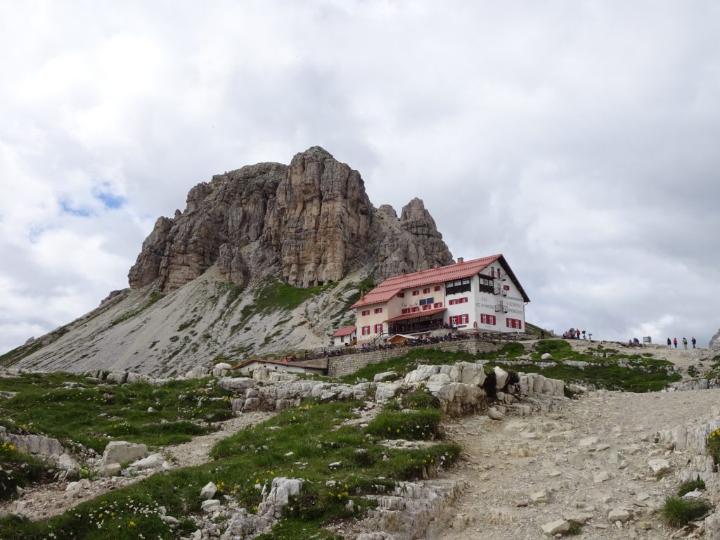 Towards the "tre cime hut"