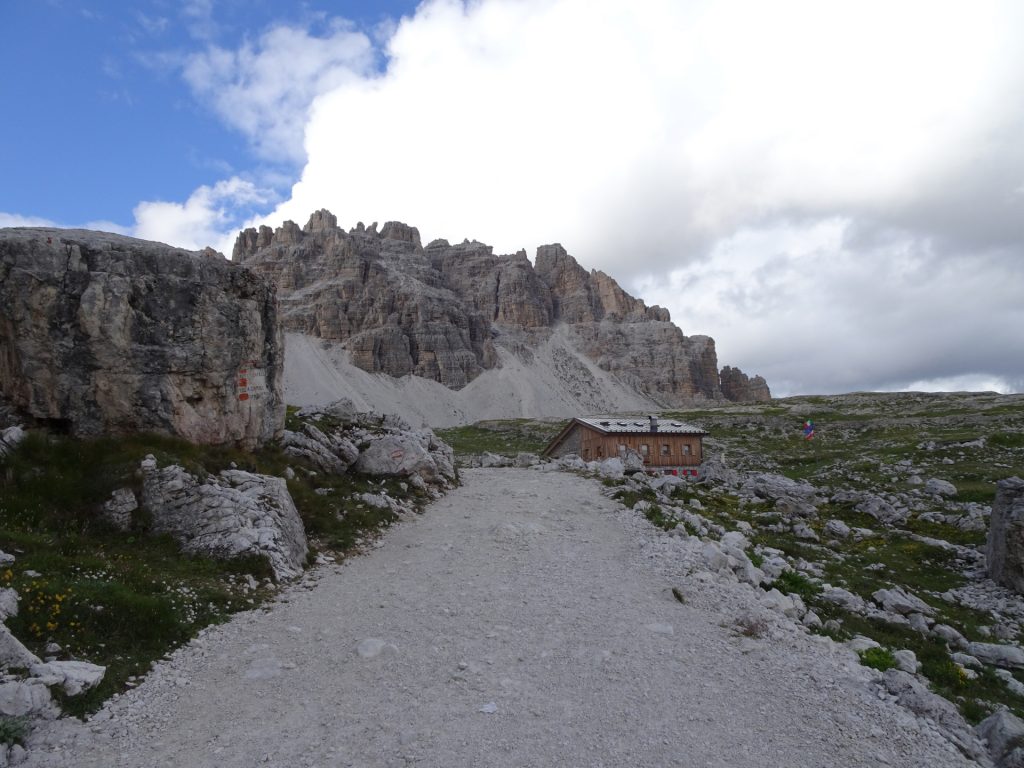 Hiking back towards the parking