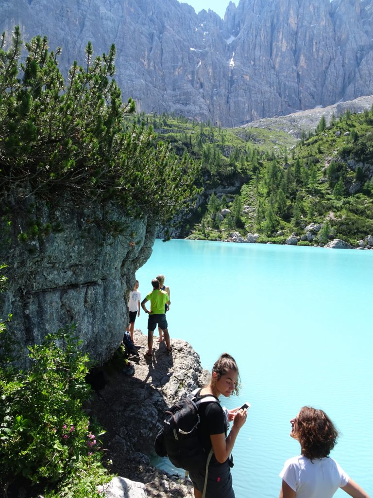 Crowded cliffs at the "Sorapis lake" (Largo del Sorapis)