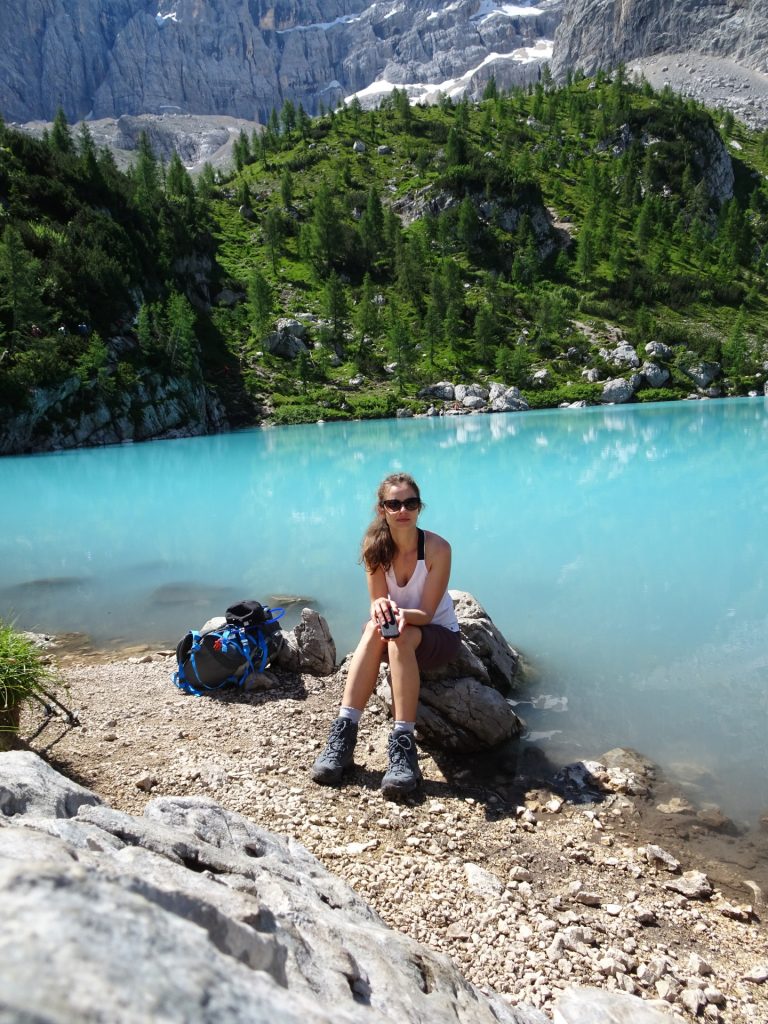 Debora enjoys the impressions at the "Sorapis lake" (Largo del Sorapis)