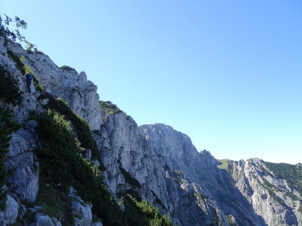 Climbing up Wildfährte (left)