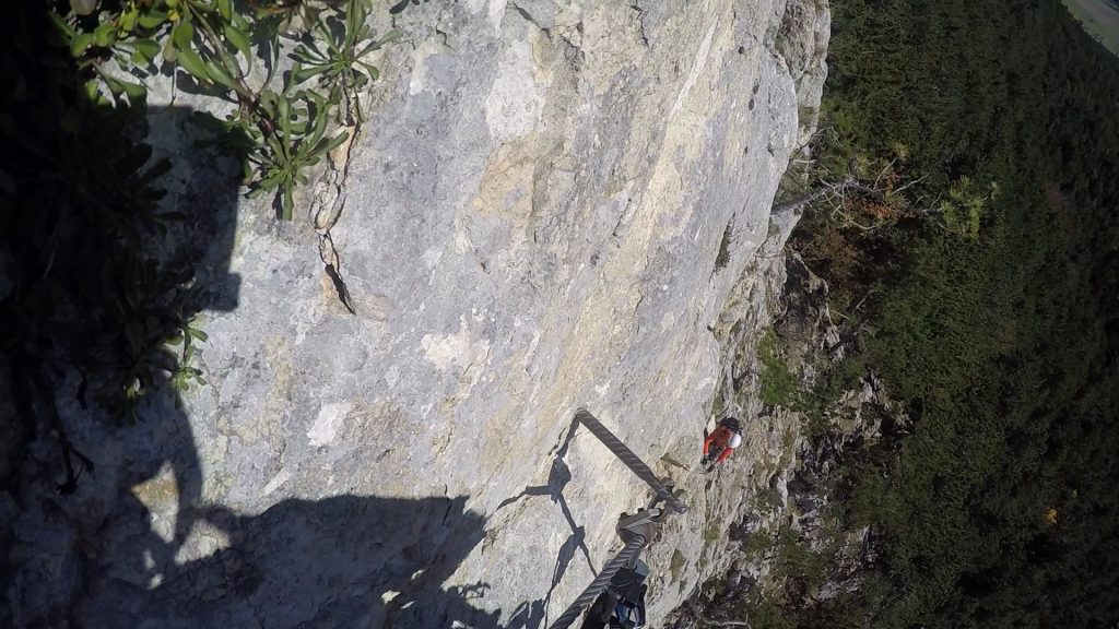 GV-Steig: Hans follows Stefan at the steep part of "Weningerwand" ((4), D)