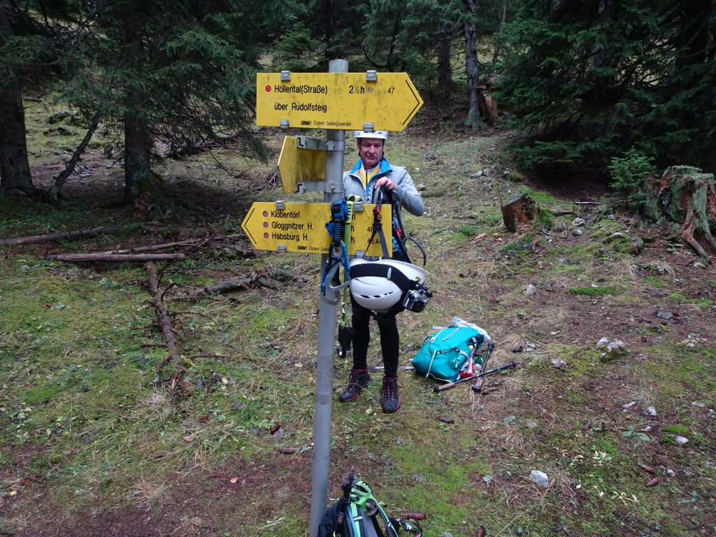 Short break at the crossing towards "Klobentörl"