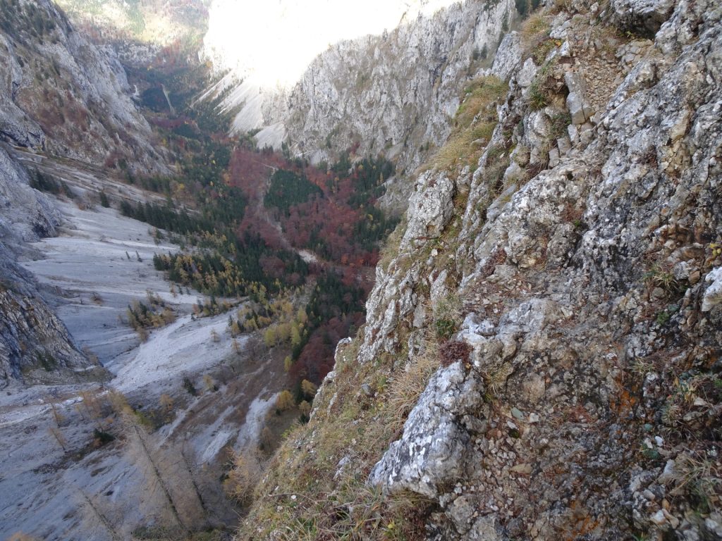 View downwards into the "Höllental" from the "Gustav-Jahn-Steig"