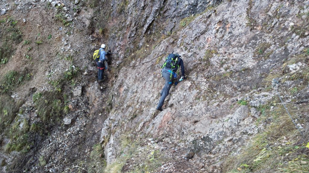 The crux of "Gustav-Jahn-Steig": A slippery traverse protected with a chain