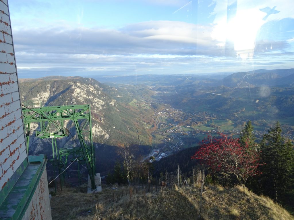 Descending using the cable car