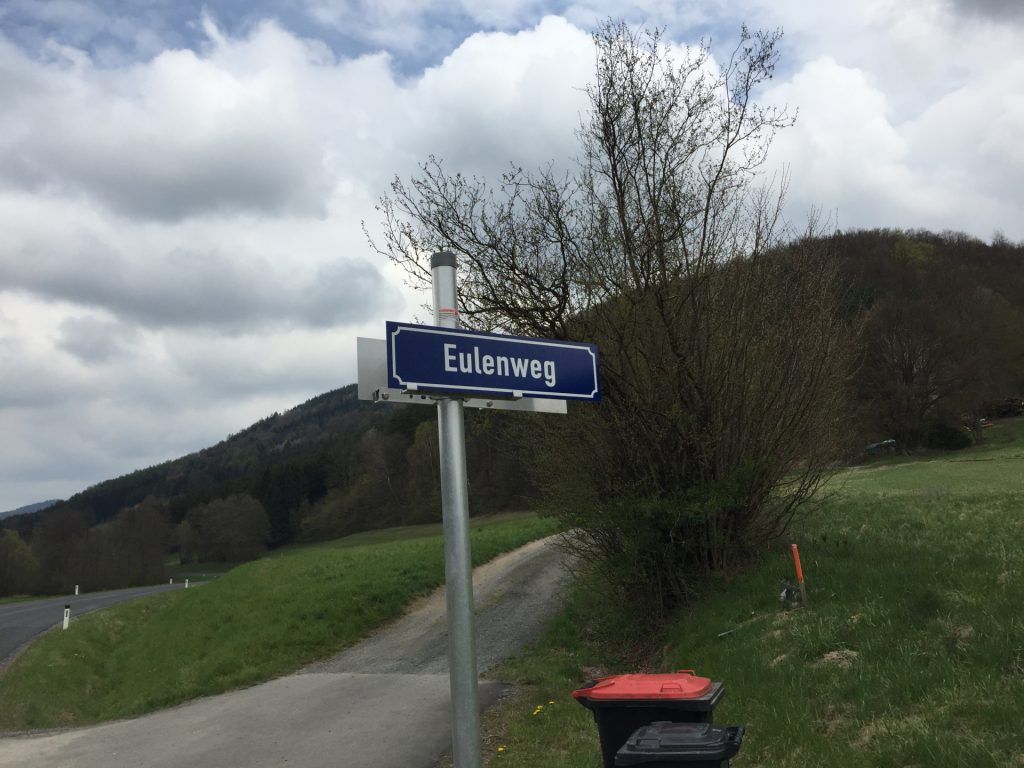 Turn right into the "Eulenweg"