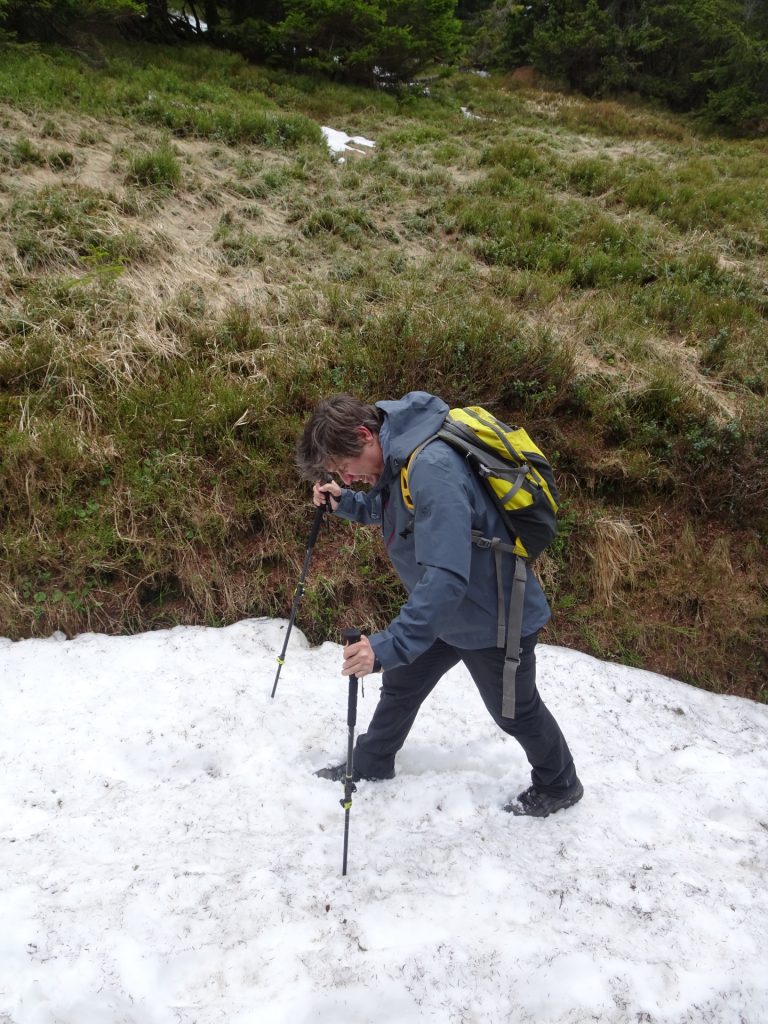 Robert on the snowy trail