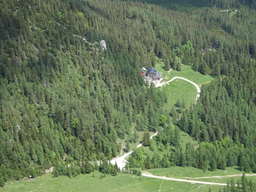 The "Waxriegelhaus" seen from "Karl Kantner Steig"