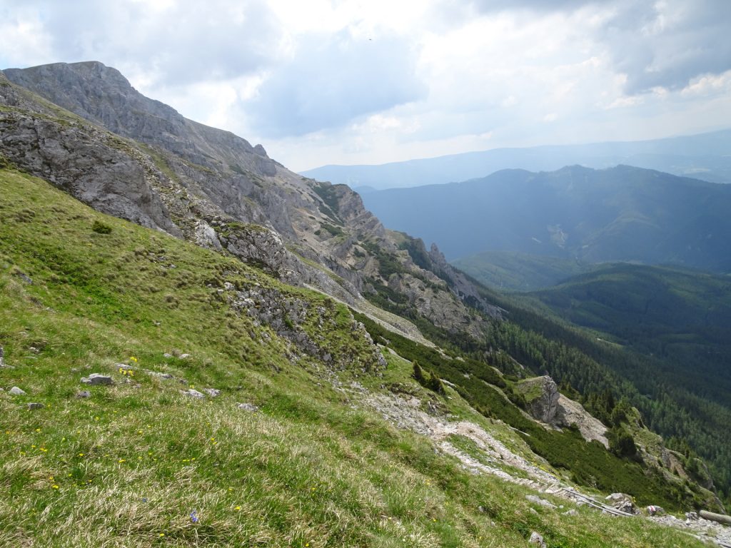 Descending via "Altenberger Steig"