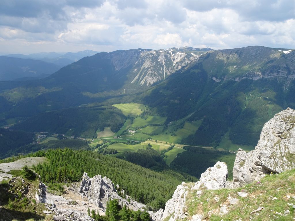 "Schneealpe" seen from "Altenberger Steig"