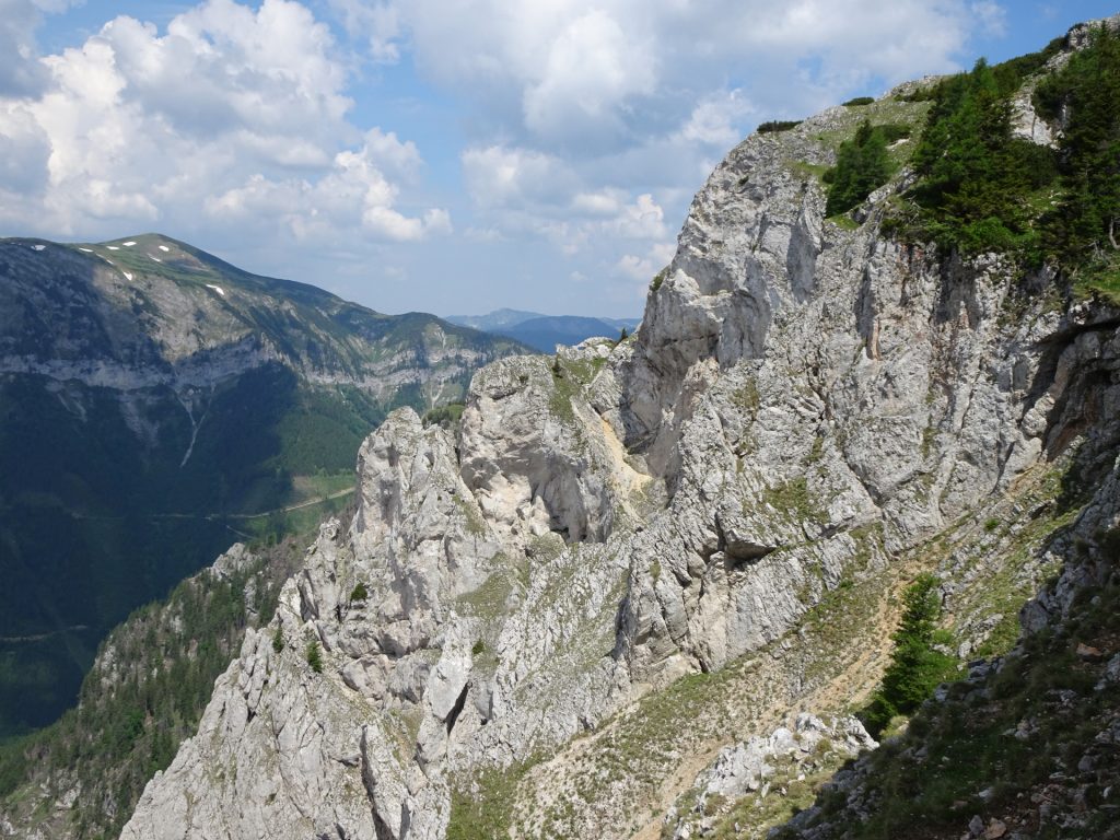 Impressive rock formations seen from "Altenberger Steig"