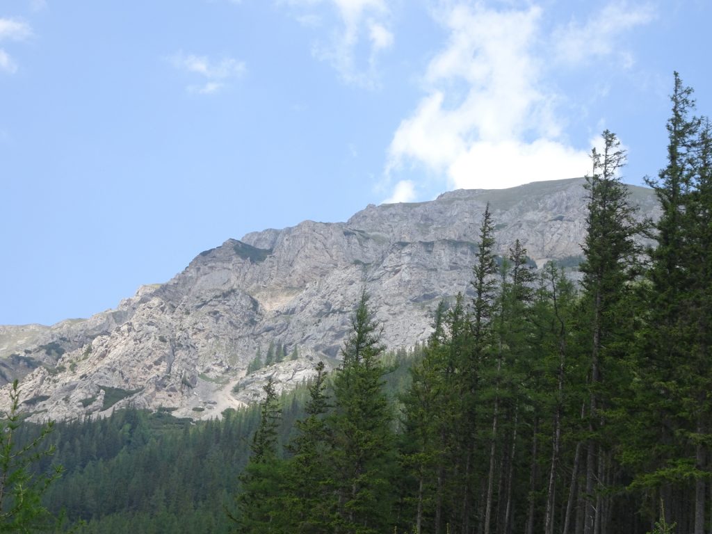 View up to "Rax" from the trail towards "Almgasthof Moassa"