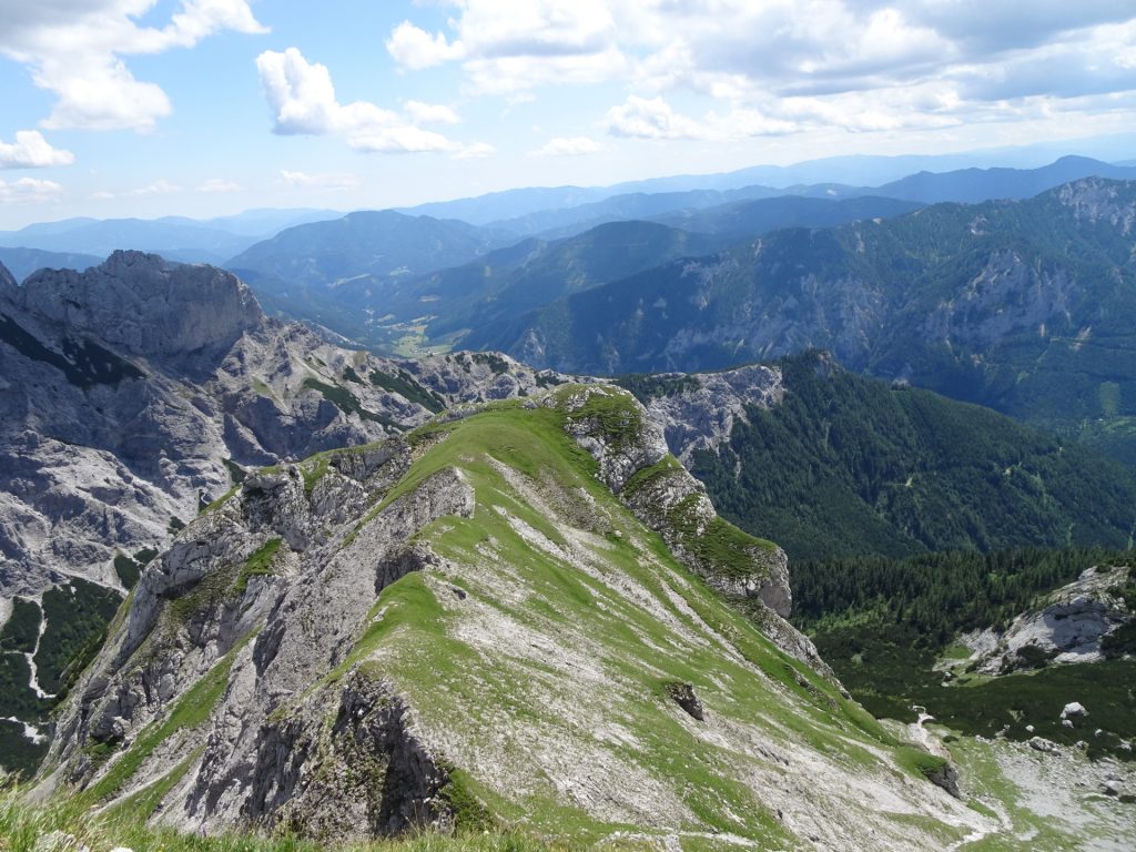 View back on "Wetzsteinkogel" and the saddle