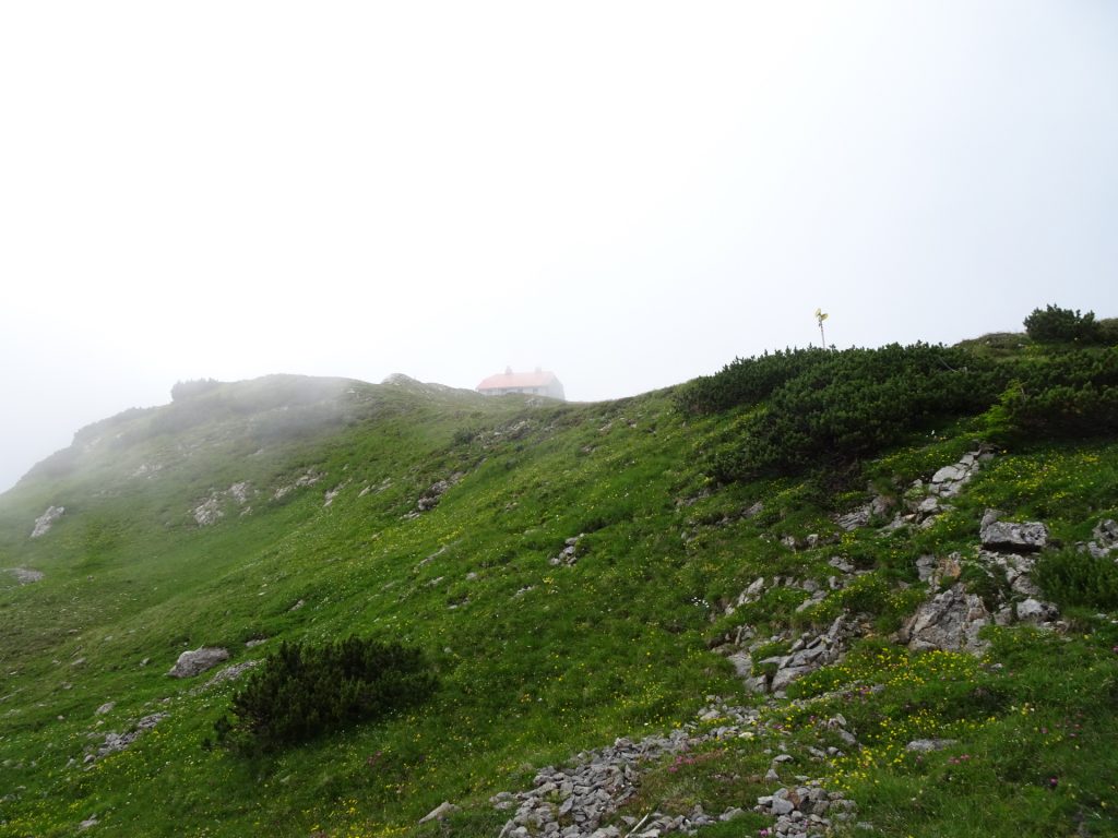 Approaching the "Schneealpenhaus"