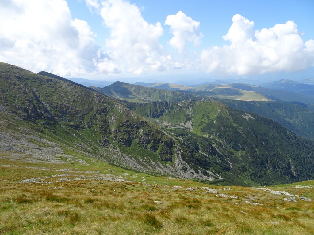 View from the trail towards "Vârful Buhăesc"