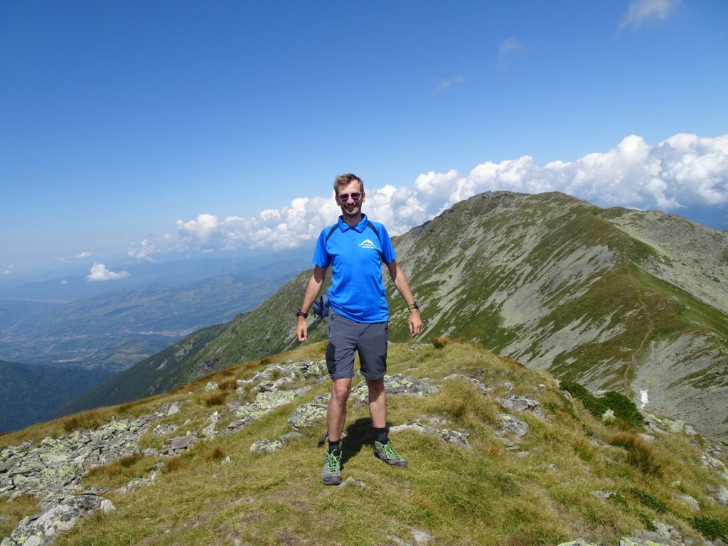Stefan in front of "Pietrosul Rodnei" (picture taken from "Vârful Buhăesc Mare")