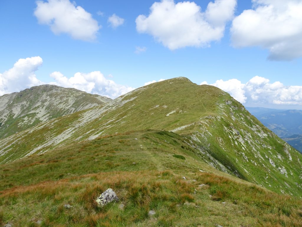 View towards "Vârful Buhăesc Mare" from "Vârful Buhăesc Mic"