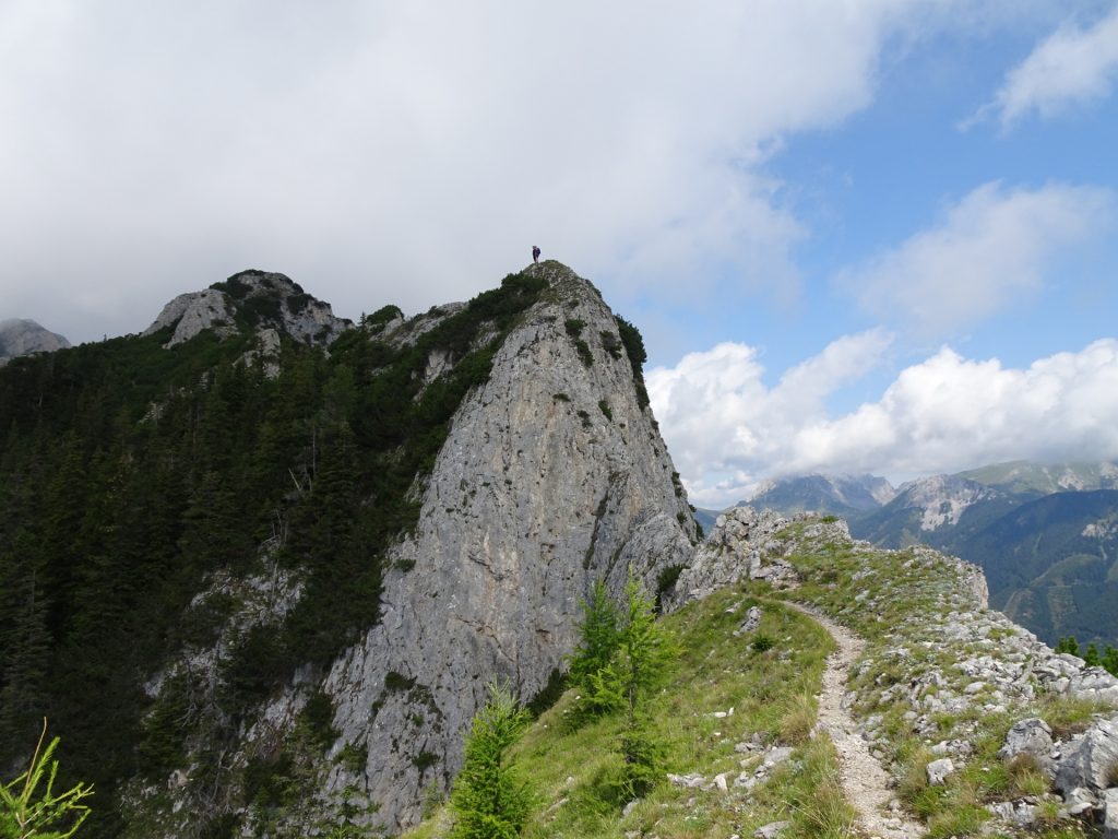 Towards the exposed ridge (B) and the crux (long escarpment (C))