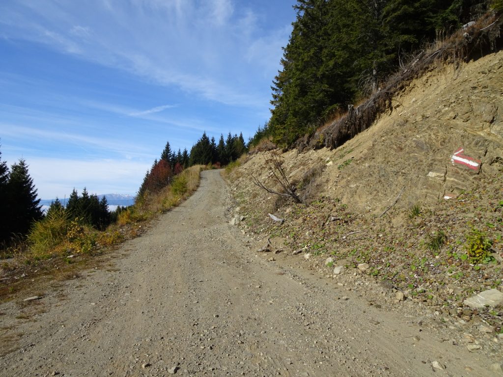 Follow the marked road towards "Mugel"