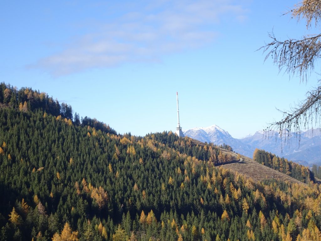 The antenna of "Mugel" seen from the trail towards "Rosseck"