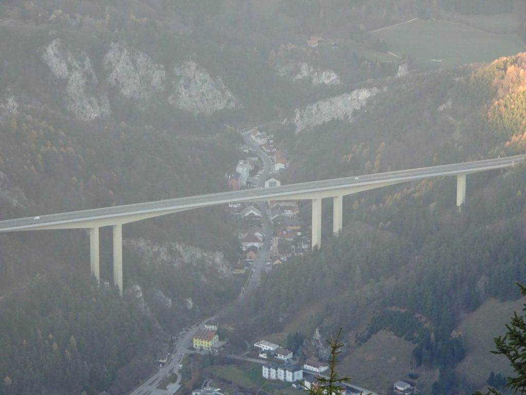 The impressive highway bridge seen from "Sonnwendstein"