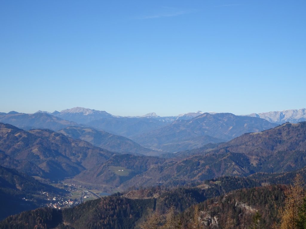 The "Hochschwab" area seen from the trail towards "Rote Wand"