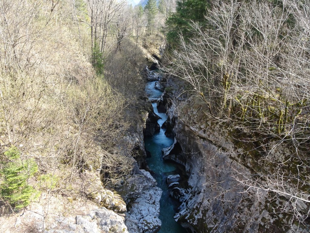 Hiking along the gorge