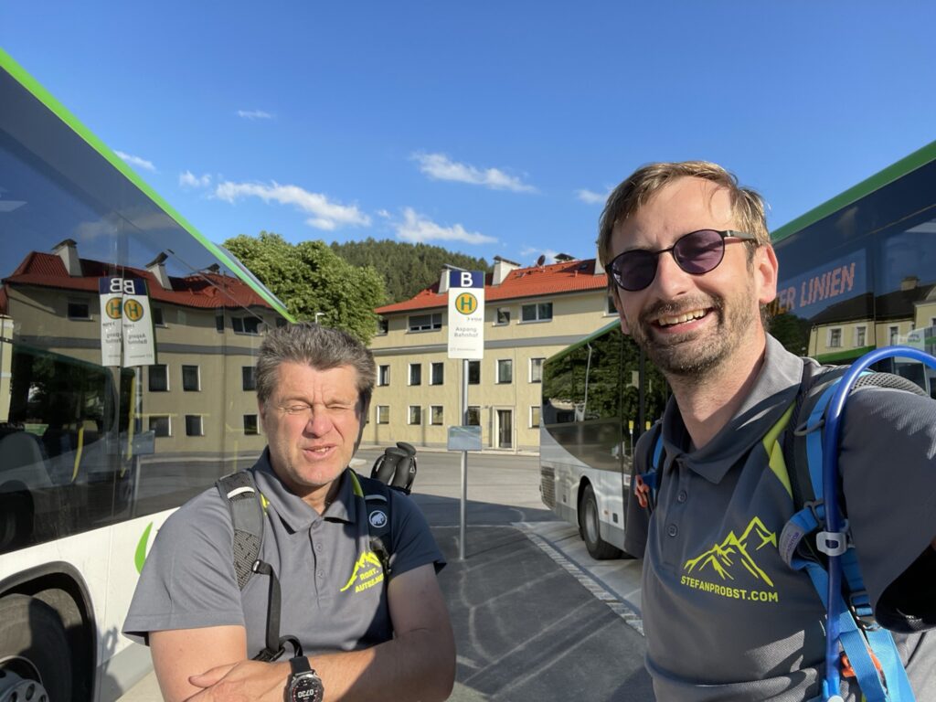 Robert and Stefan waiting for bus 371 towards <i>Mönichkirchen</i>