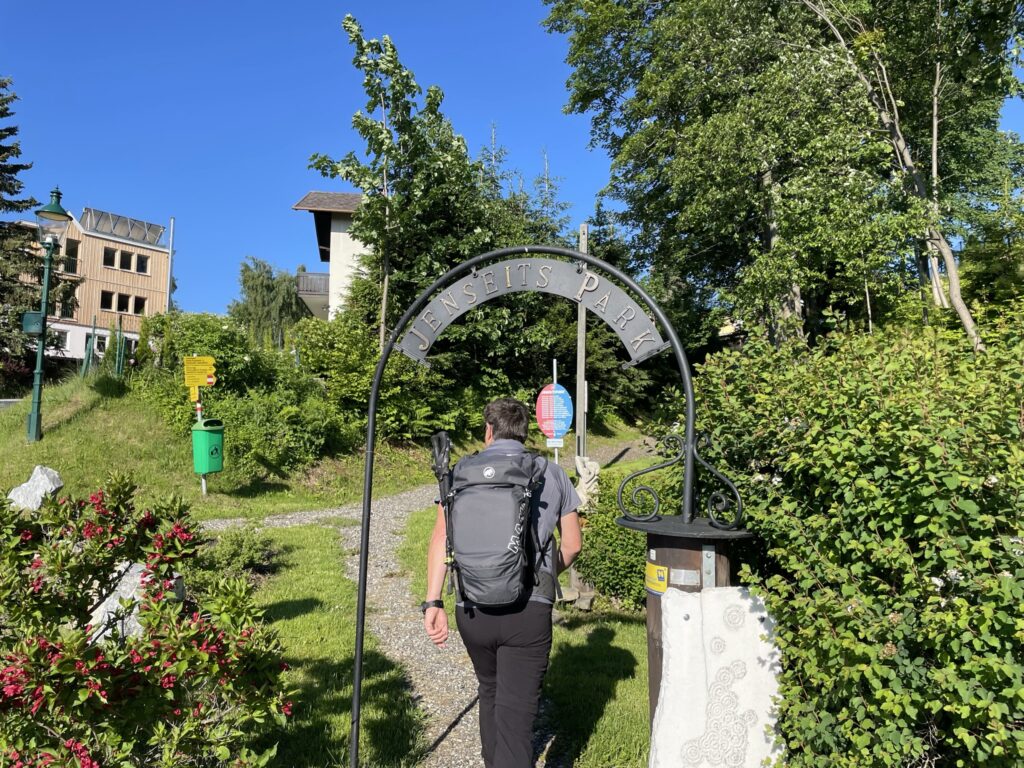 Robert enters the <i>Jenseits Park</i>