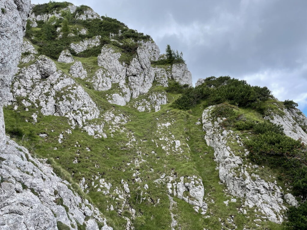 Impressive mountain landscape at the traverse