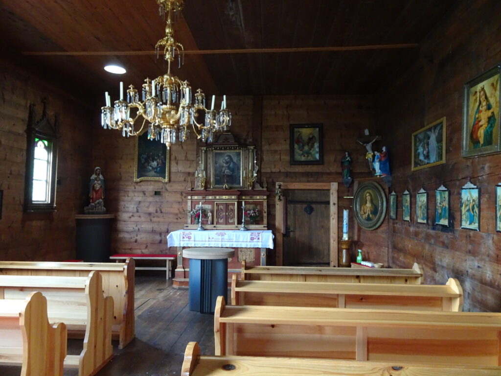 Inside <i>Schüsserlbrunn</i>