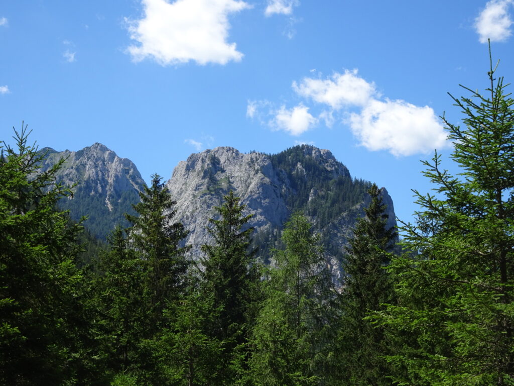 Impressive mountain seen from the trail