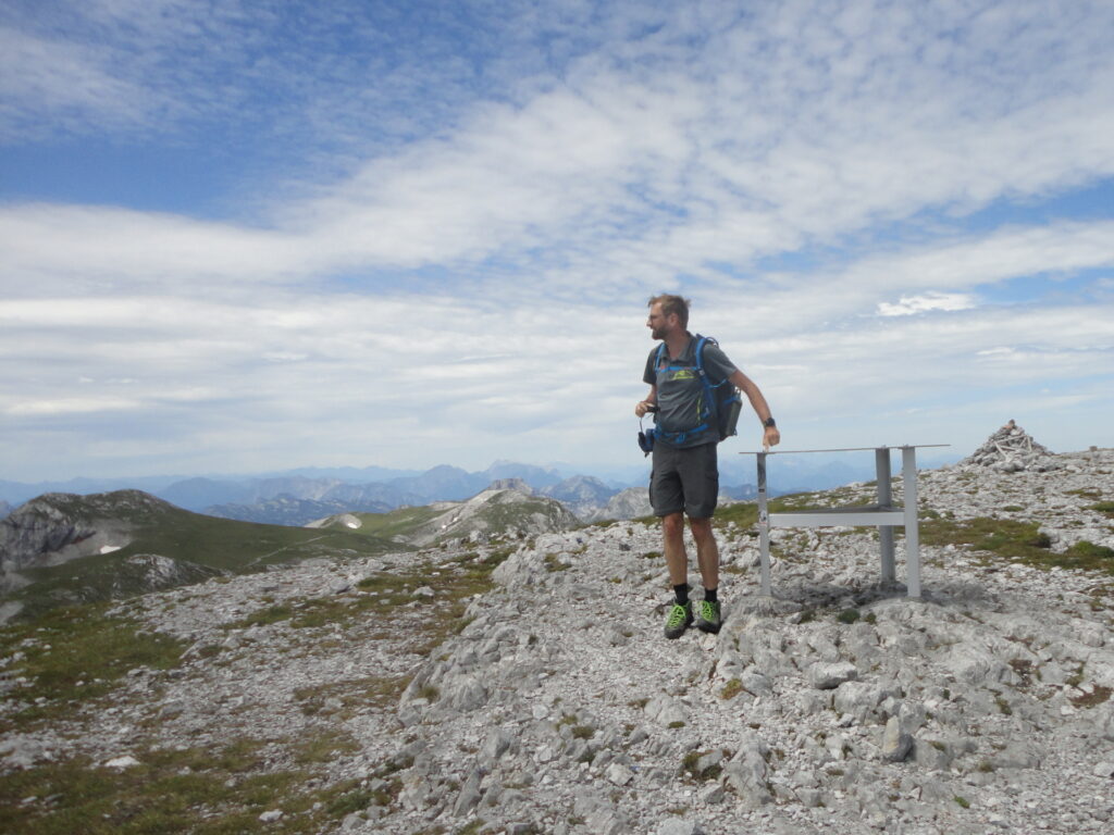 Stefan locates the surrounding peaks