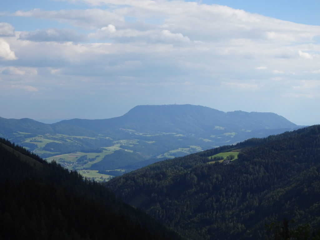 The <i>Schöckl</i> seen from the trail back to <i>Teichalm</i>